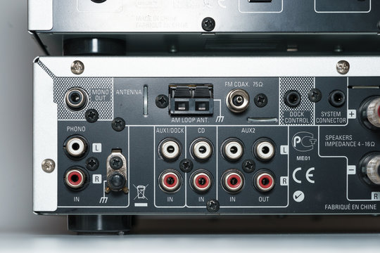 Input interface on a hifi stereo equipment