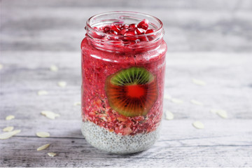Chiapudding mit Smoothie