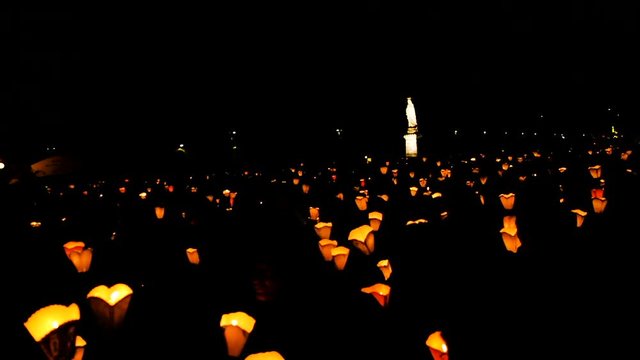 procession &agrave; Lourdes