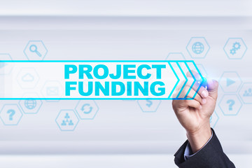 Businessman drawing on virtual screen. project funding concept.
