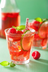 summer strawberry raspberry lemonade with lime and mint