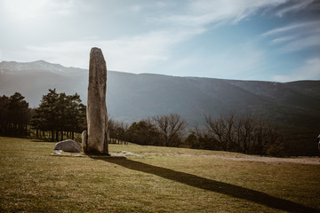 Lanscape with a monument and we can see the sky blue