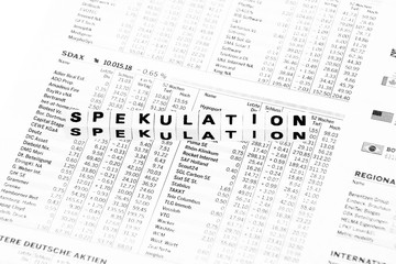 Obraz premium Spekulation Buchstaben auf Börsenzeitung