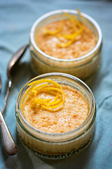 Individual lemon cheesecake in jars