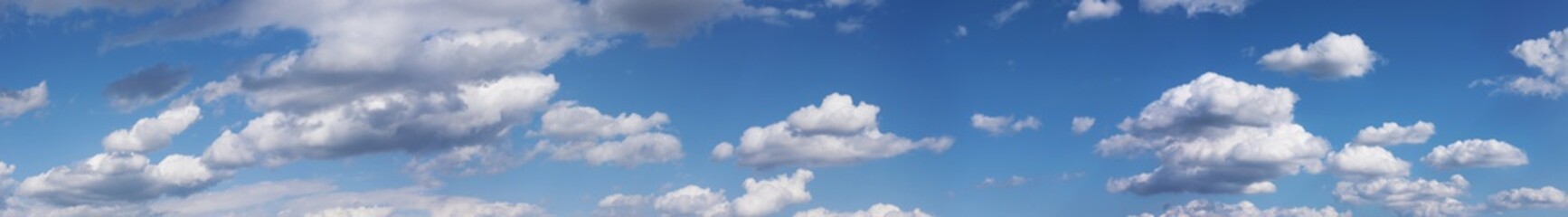 Obraz premium Niebo z chmurami