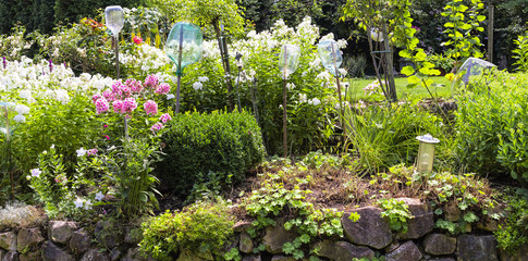 Sommerliche Idylle im Privatgarten