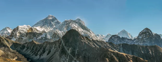 Papier Peint photo Cho Oyu Panorama de la région de Gokeo. Sur cette photo, trois des plus hauts sommets du monde (gauche - droite) - Everest (8848 m), Lhotse (8516 m), Makalu (8481 m). Glacier de Gokyo au premier plan, Népal, Himalaya