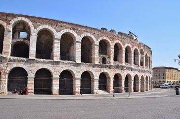 Fototapeta na wymiar Arena di Verona in Piazza Brà 
