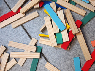 Spielzeug: Bauklötze, Bauhölzchen