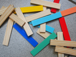 Spielzeug: Bauklötze, Bauhölzchen