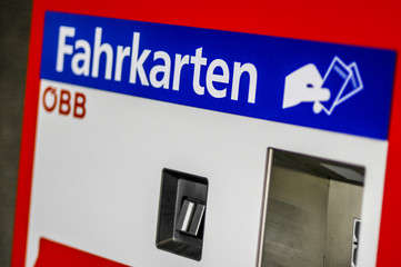 Ticketautomat, Bahnhof, Österreich, Wien, Verkehr, Südbahnhof