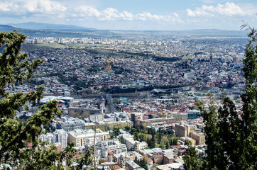 Obraz premium Panoramic view of Tbilisi Georgia from the top of Mount Mtatsminda.