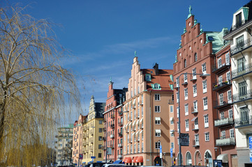 Stockholm, Szwecja - budynki przy nabrzeżu.   - obrazy, fototapety, plakaty