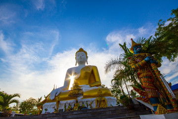 Fototapeta premium Doi Kham Temple in Chiang Mai Province Northern Thailand. A Famous temple in Chiang Mai.
