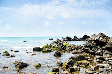 Fototapeta na wymiar Heavenly spot in tropical Rocks