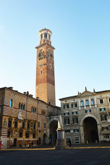 Obraz premium Verona Wonderful bottom view Piazza dei Signori with Dante statue, Italy