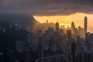 Beautiful HongKong cityscape at sunset (Hong Kong)