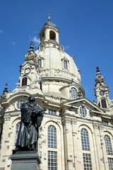 Fototapeta na wymiar dresdner frauenkirche