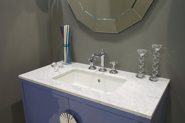 White inset washbasin
