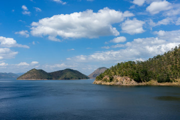 Fototapeta na wymiar Lake and mountain view at Srinakarin Dam