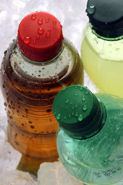 Koeldrank Soft drink Bibite Gaseosa Erfrischungsgetr&auml;nk Refrigerante Nap&oacute;j bezalkoholowy Ոչ ոգելից ըմպելիքներ Nước ngọt c&oacute; ga 軟性飲料 משקה מוגז L&auml;skedryck Frisdrank &Uuml;d&iacute;tőital Virvoitusjuoma Meşrubat 