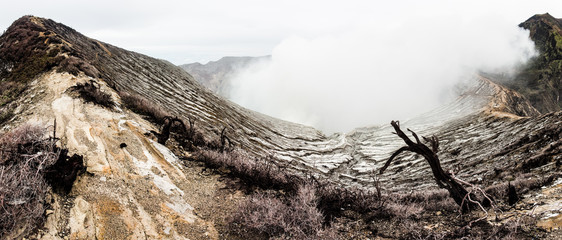 Panoramic view of the volkano crater Ijen, Indonesia © everigenia
