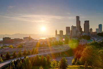 Fototapeta na wymiar Sunset over Seattle Downtown Skyline