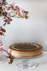 cheesecake wth caramel and chocolate
