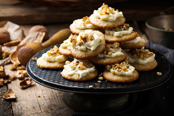 Old Fashioned Sour Cream Cookies..style rustic