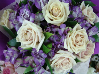 rose, bouquet, floral, color, love, bunch, nature, bloom, valentine, background, red, petal, flower, beauty, white, plant, beautiful, decoration, fresh, blossom, flora, pink, wedding, marriage, closeu