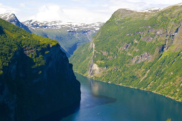 Obraz na płótnie Canvas scenic views of mountains in Norway