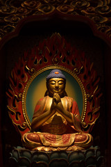 Fototapeta premium buddha statues in temple