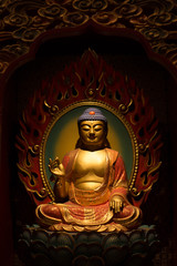 Fototapeta premium buddha statues in temple