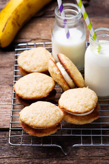 Banana Whoopie Pies.style rustic.