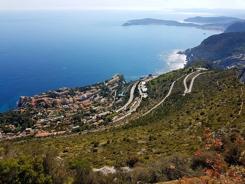 Belle Vue a&eacute;rienne de la ville de Cap d'Ail