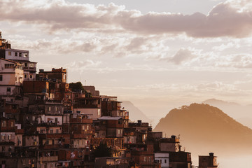 Favela Cantagalo, Rio de Janeiro, Brasilien, zum Sonnenaufgang