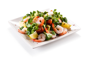 Shrimps with salad