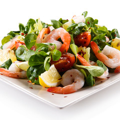 Shrimps with salad