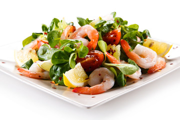 Shrimps with salad
