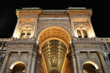 Obraz premium Milan Mailand Galleria Vittorio Emanuele night black