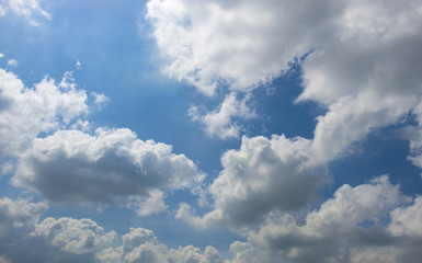 Obraz premium White cloud on blue sky clouds