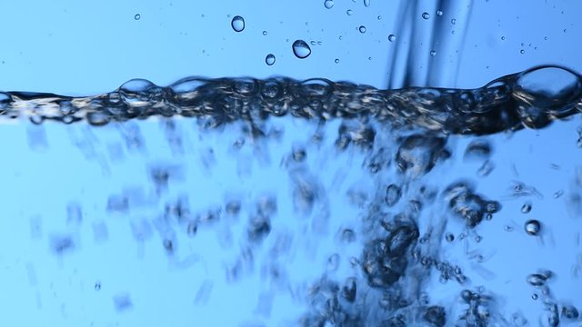 Chorro de agua y Agua en movimiento