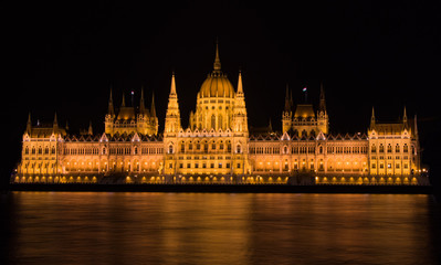 Fototapeta na wymiar Parliment Building Budapest