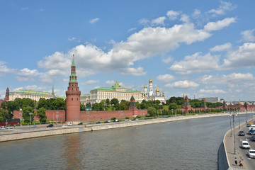 Fototapeta premium The Moscow Kremlin and the embankment of the Moscow River.