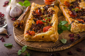 Puff pastry vegetarian pizza