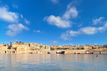 Fototapeta na wymiar Malta, view on Valletta with its traditional architecture