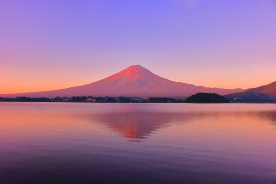 赤富士 の画像 10 670 件の Stock 写真 ベクターおよびビデオ Adobe Stock