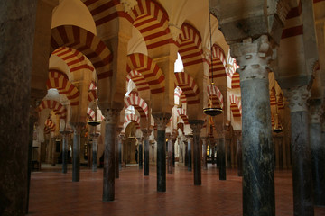 Fototapeta na wymiar Cordoba Mezquita arcs and collumns