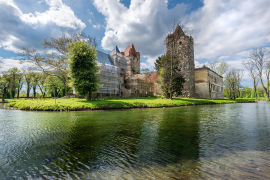 Ruine Pottendorf auf der Schlossinsel, Nier&ouml;sterreich, 