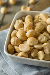 Roasted Macadamia Nuts with Sea Salt